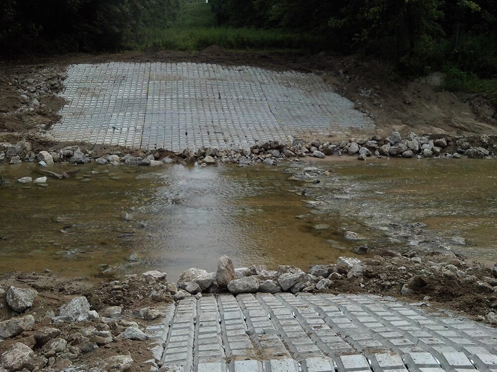 submar-mats-in-riverbed