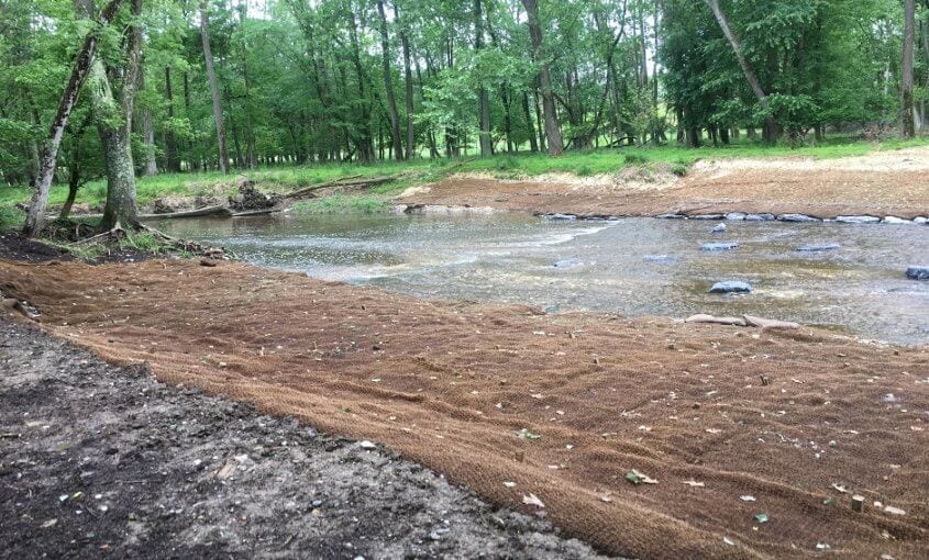 Jute Matting Is a Useful Tool to Prevent Pipeline Erosion